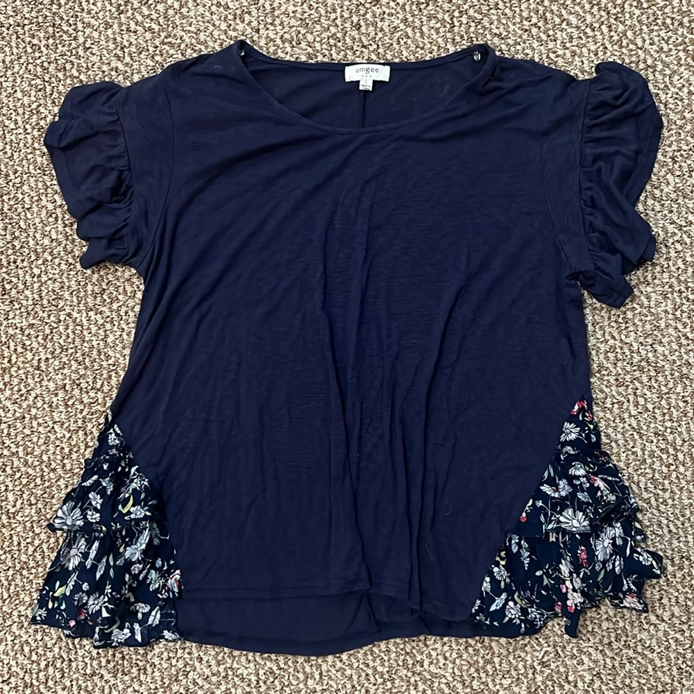 Umgee women’s large blouse floral accents